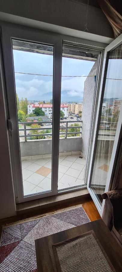 Apartman Velimir Stari Aerodrom Podgoriţa Exterior foto