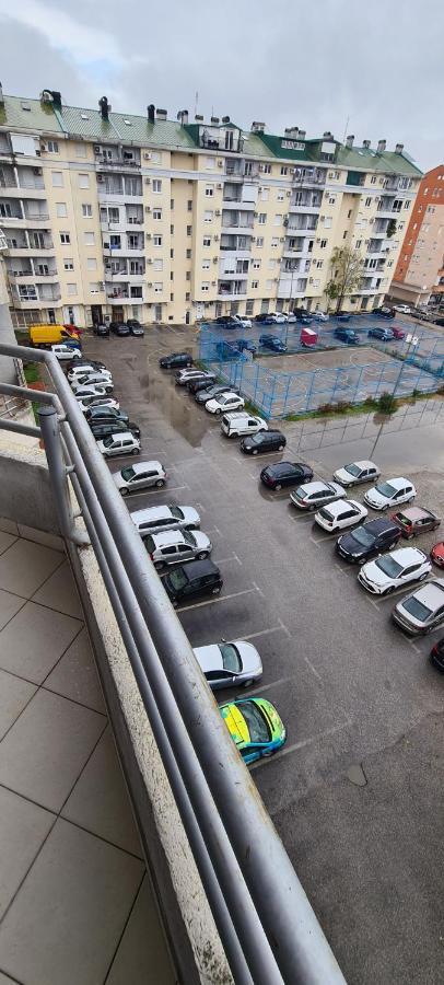 Apartman Velimir Stari Aerodrom Podgoriţa Exterior foto