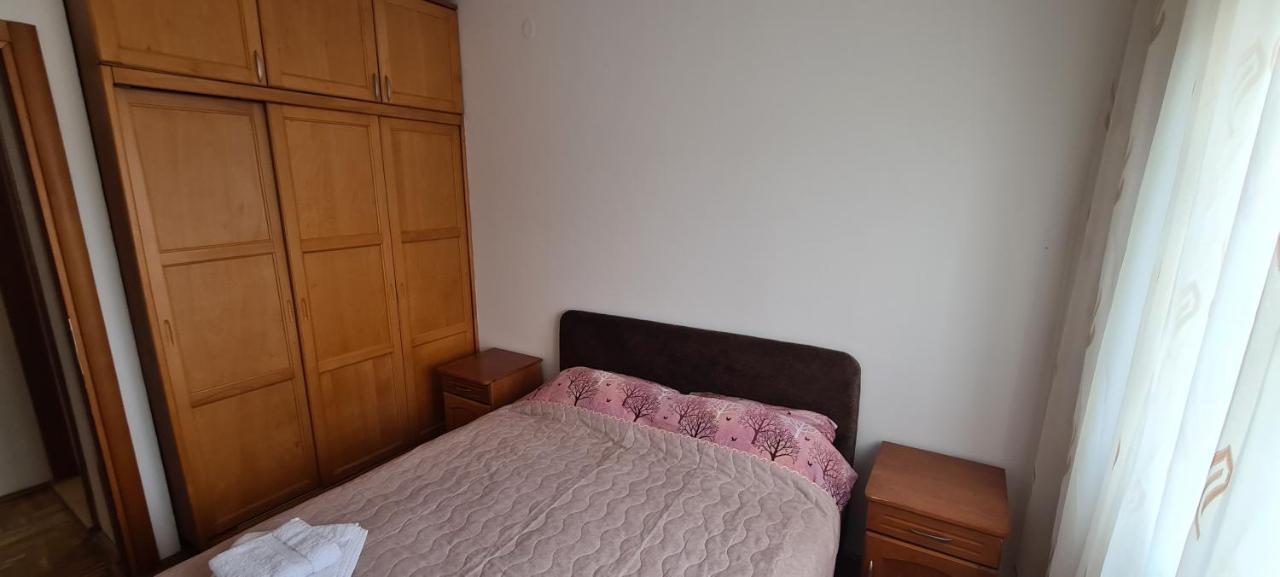 Apartman Velimir Stari Aerodrom Podgoriţa Exterior foto